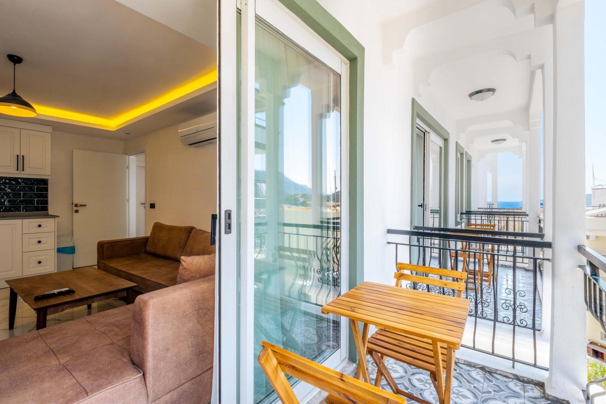 Yosun Apart Kaş Luaran gambar