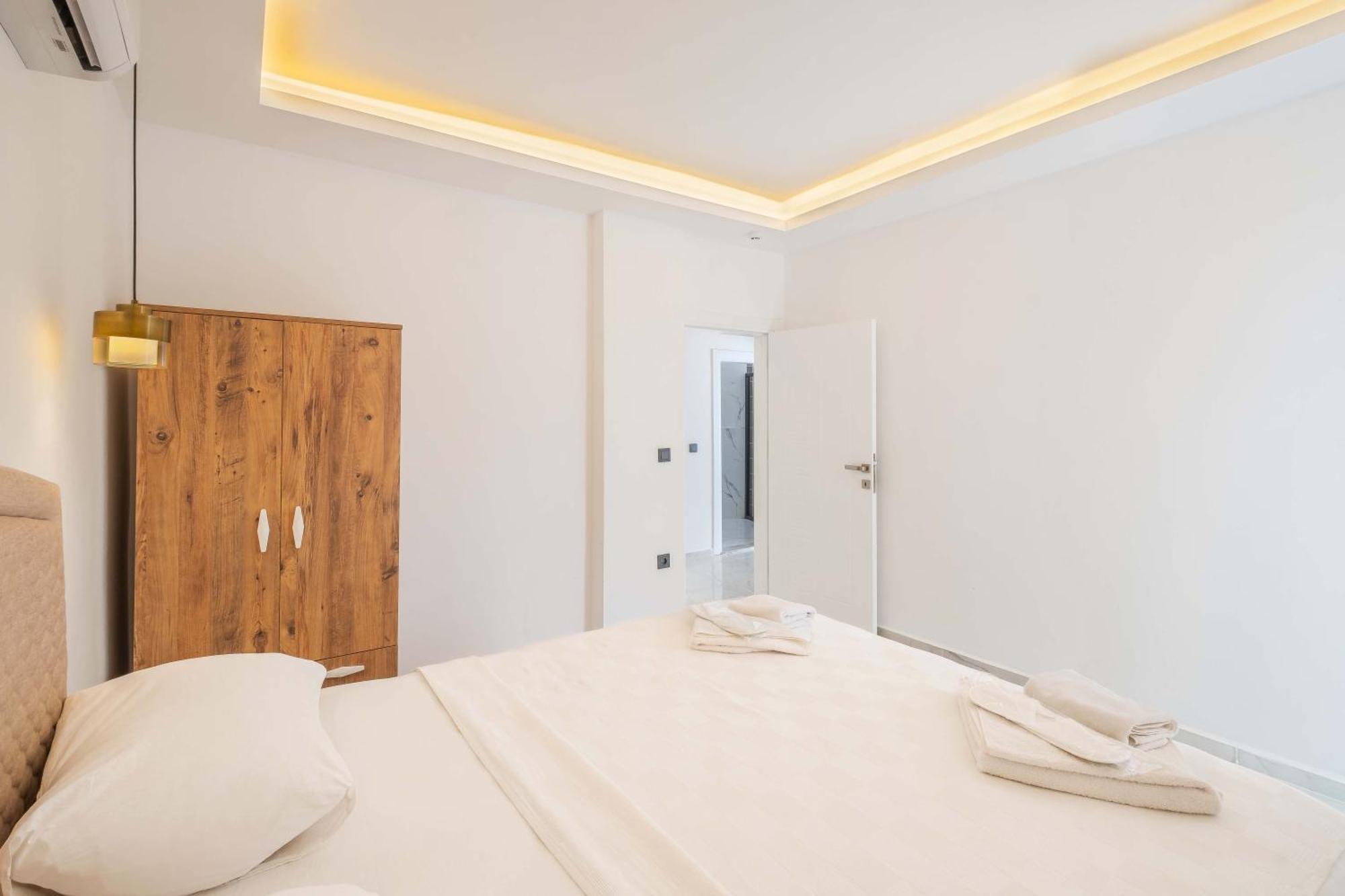 Yosun Apart Kaş Luaran gambar