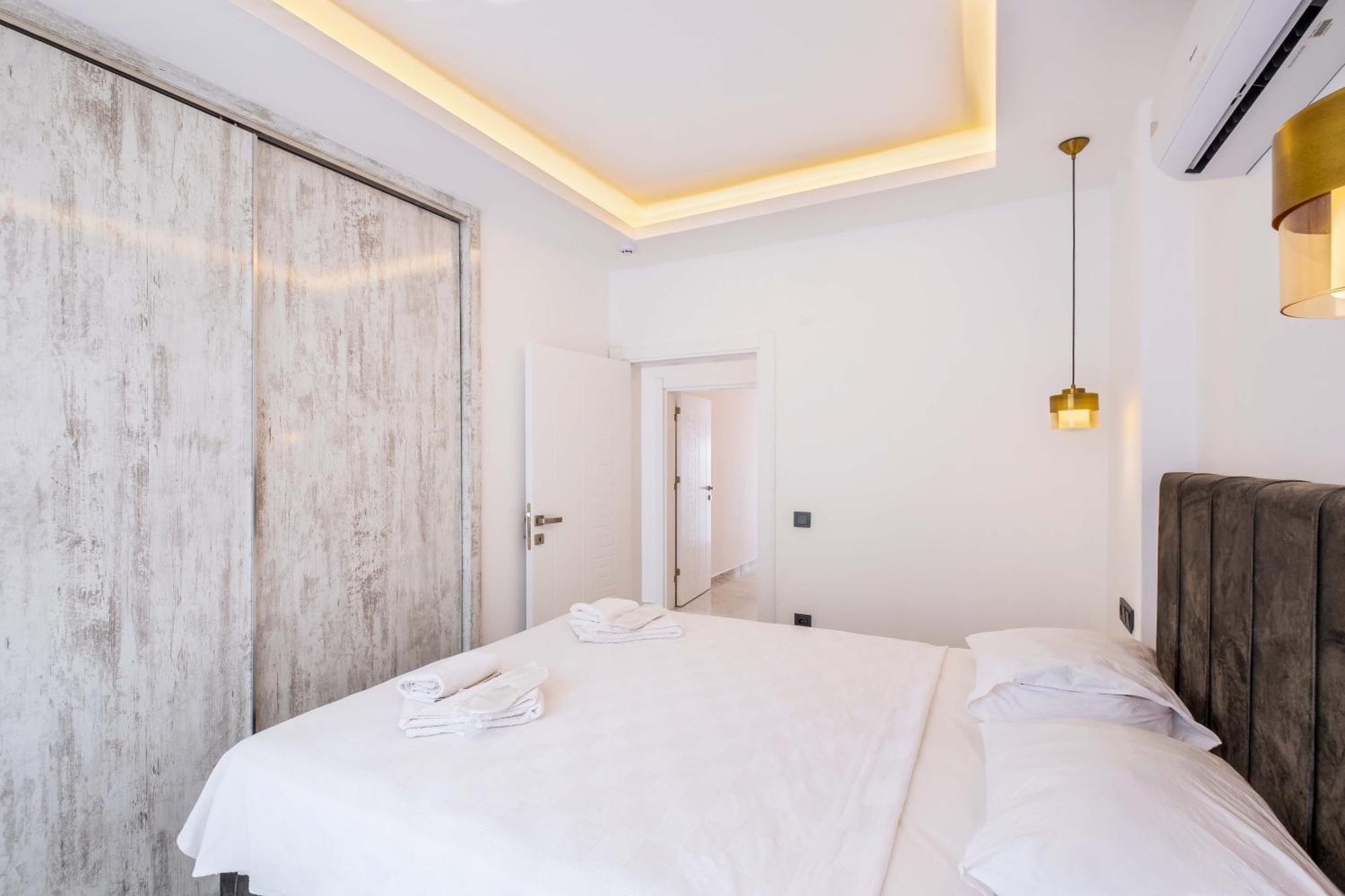 Yosun Apart Kaş Luaran gambar
