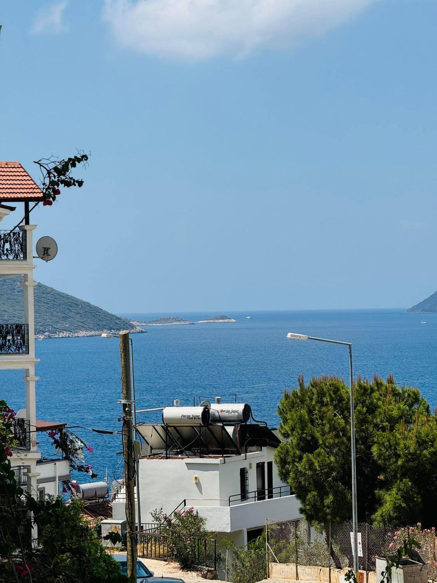 Yosun Apart Kaş Luaran gambar