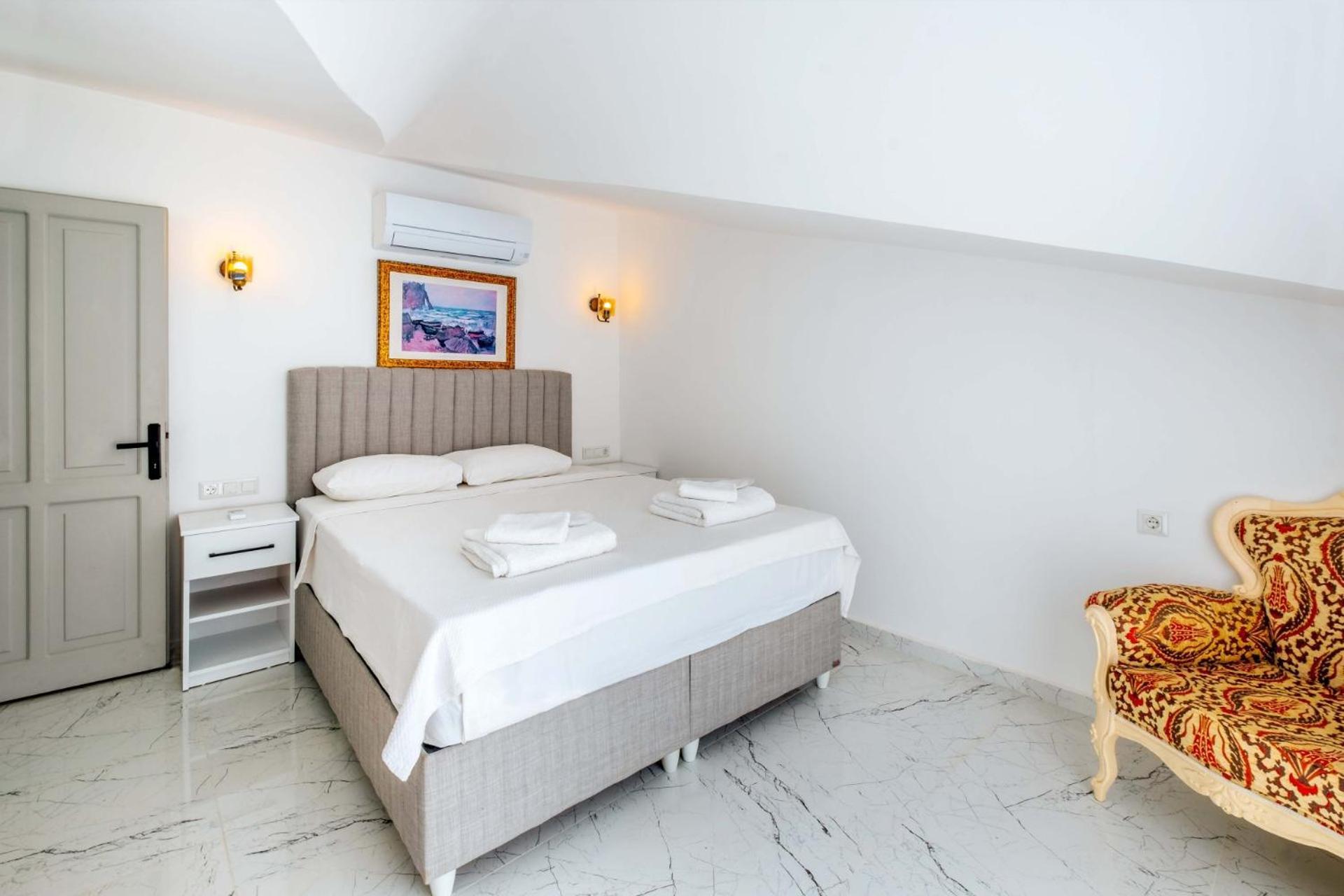 Yosun Apart Kaş Luaran gambar
