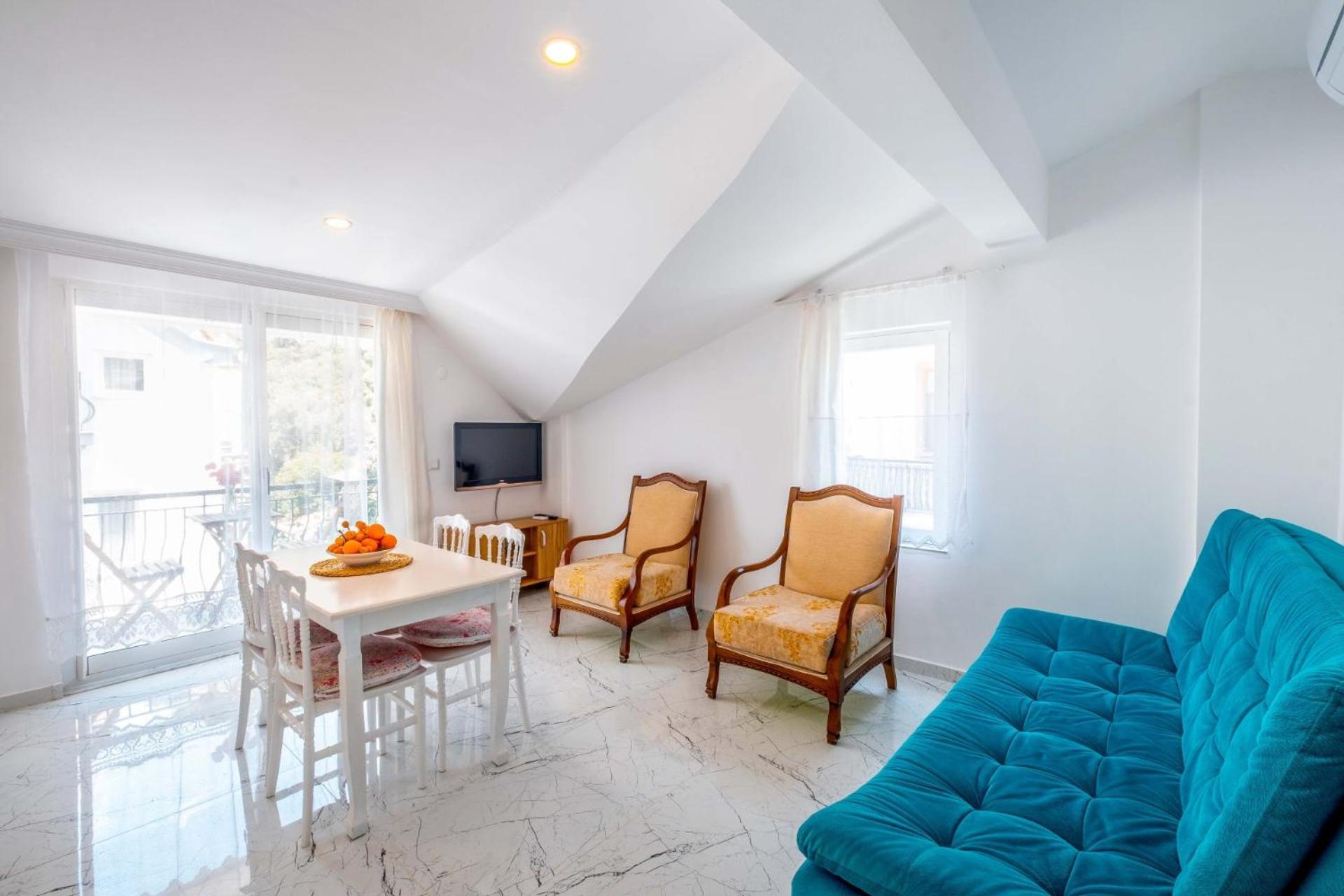 Yosun Apart Kaş Luaran gambar